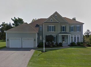 3 Robin Hill Rd, Danvers, MA 01923
