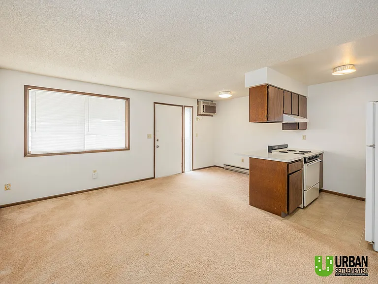 921 E Nora Ave #7 — Photo 5
