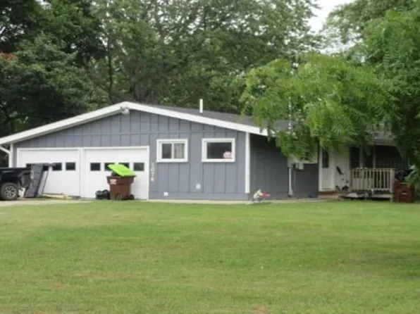 1076 Pleasant Knoll Dr, Adrian, MI 49221
