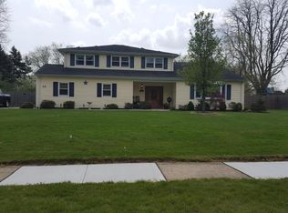 32 Coachman Dr S, Freehold, NJ 07728