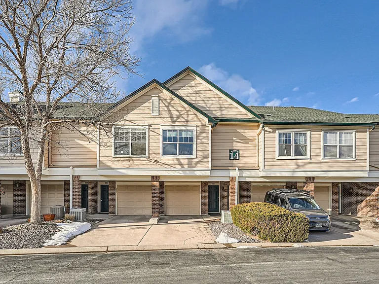 2035 Eagle Ave — Photo 1