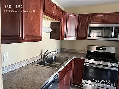 Building Photo - 2177 Cypress Dr #H