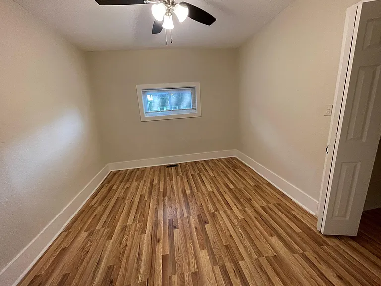 5858 Alderson St #3 — Photo 6