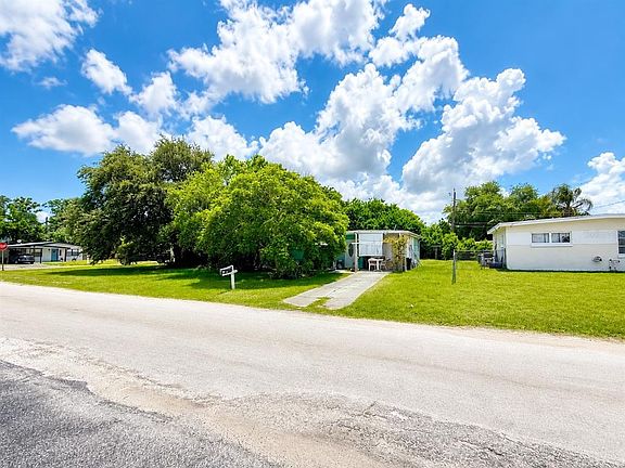5th image of 4200 Fairford Dr