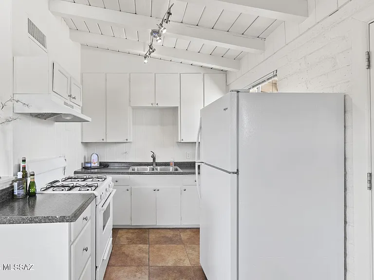 2508 E Seneca St #3 — Photo 19