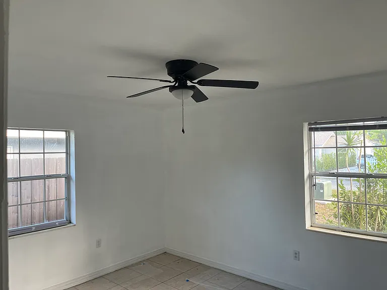 2164 Bougainvillea St — Photo 10