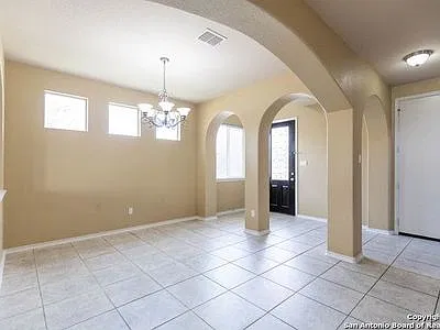 3 bed, 2.5 bath, 1988 sqft, $2,695 — Photo 4