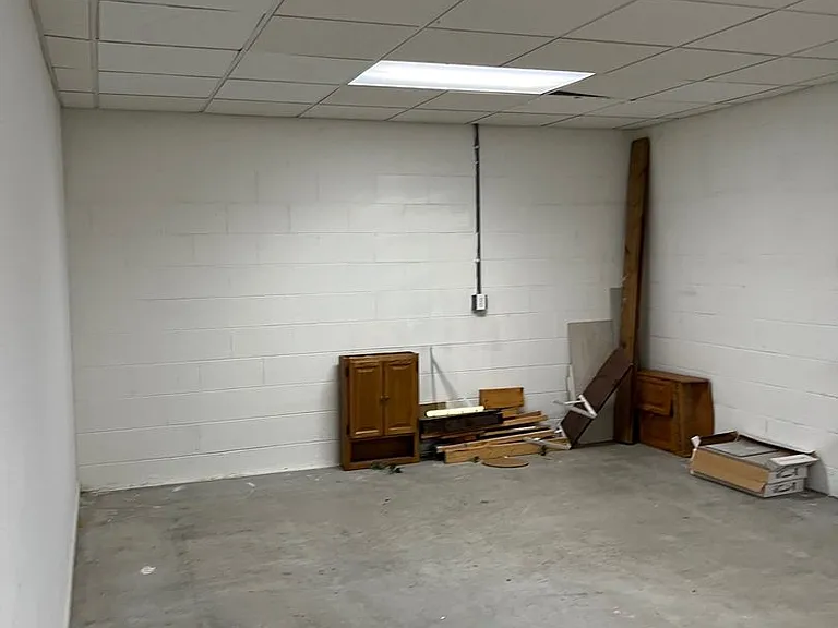 604 Phoenix Ct — Photo 27