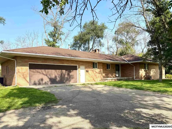 907 Woodland Dr, Northwood, IA 50459