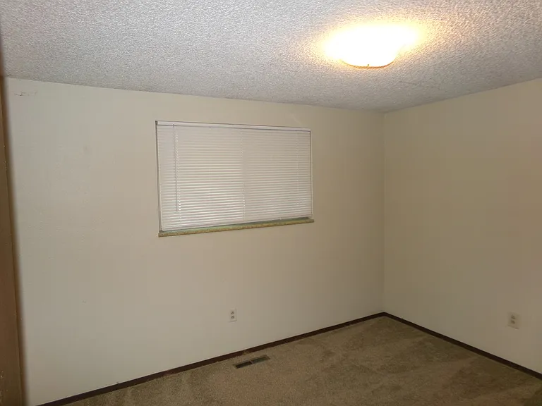 928 Silver Leaf Pl — Photo 17