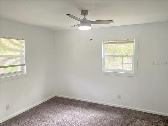 5th image of 401 Hickory St