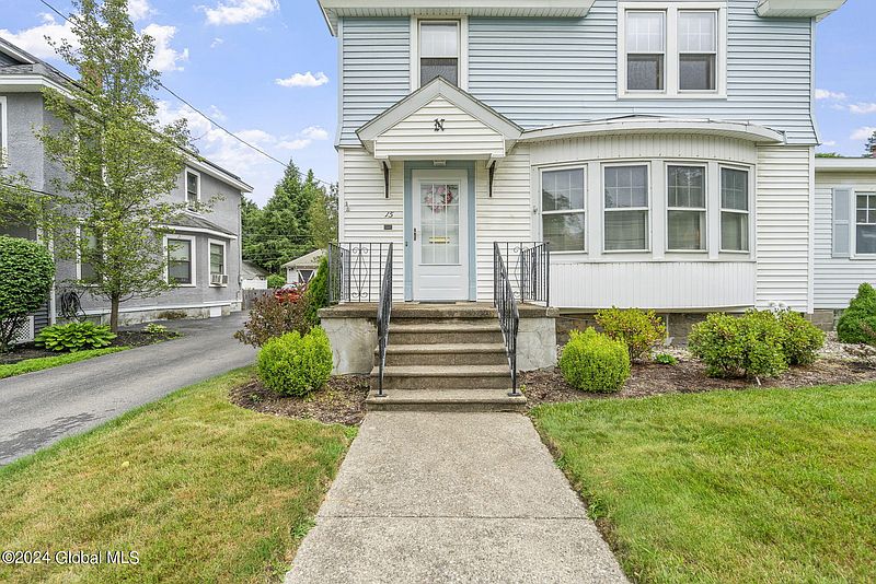 2nd image of 15 Washington Road