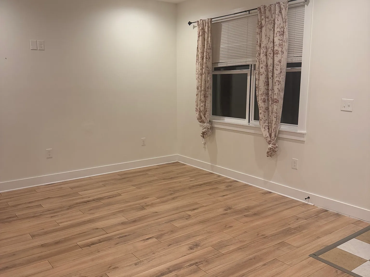 2 bed, 908 sqft, $1,700 — Photo 3
