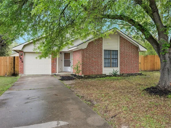 2906 Cheshire Dr, Bryan, TX 77803