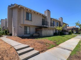 3900-04 H Street, 07