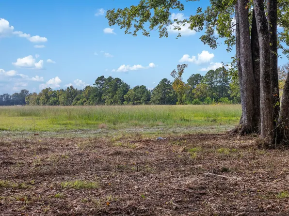 9999 Fm 834, Hull, TX 77564