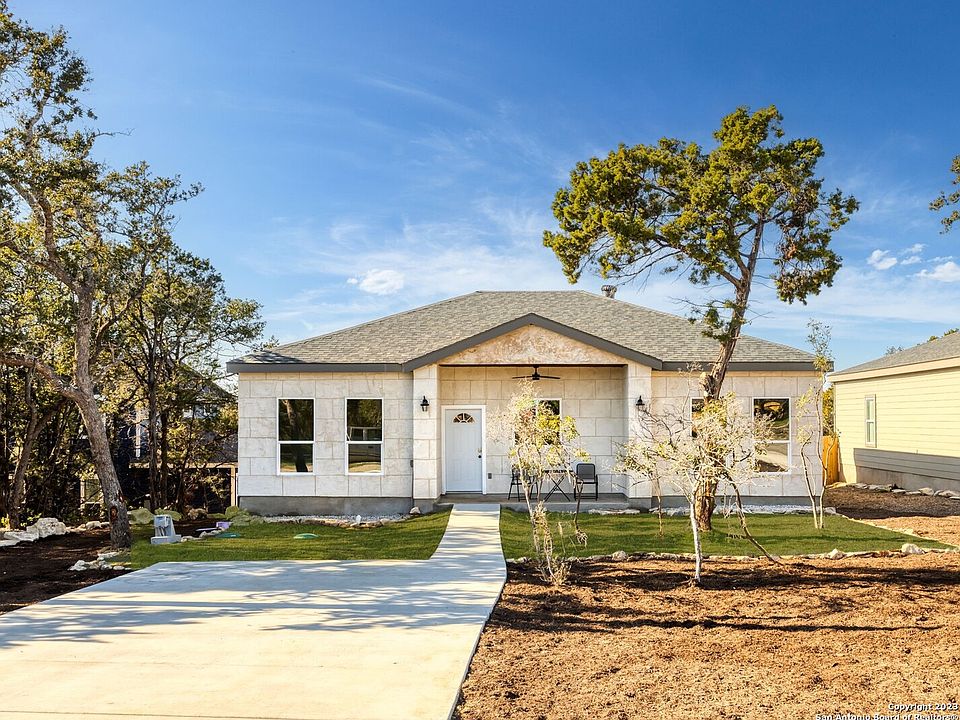 1st image of 506 Firefly Dr