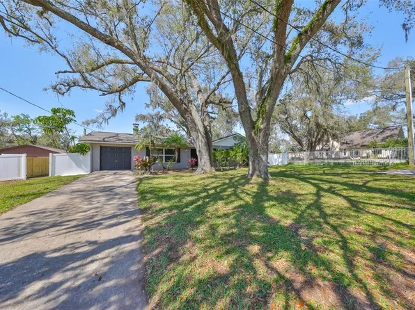 124 Goins Dr, Seffner, FL 33584