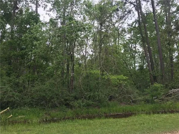 3603 Delia Randall Rd, Hammond, LA 70401