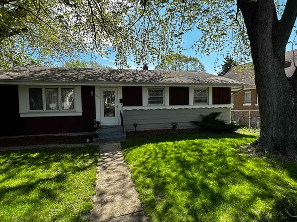 1212 Holland St, Rockford, IL 61102