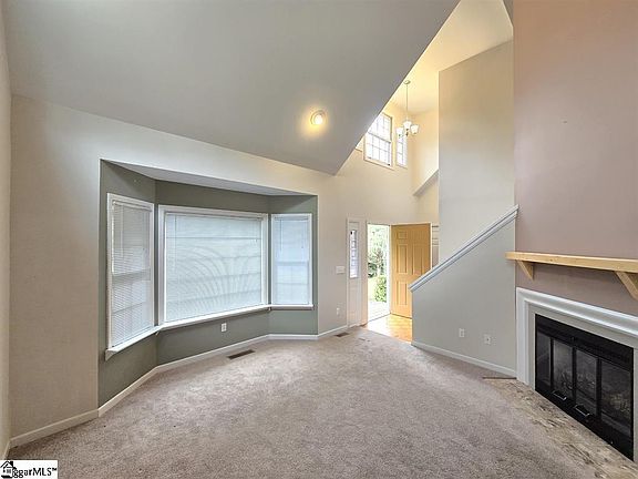 5th image of 104 Ashley Rd