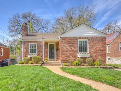 831 Sanders Pl, Saint Louis, MO, 63126
