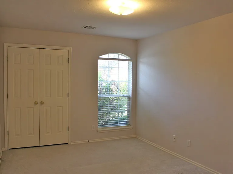 1913 Del Simmons Dr — Photo 9