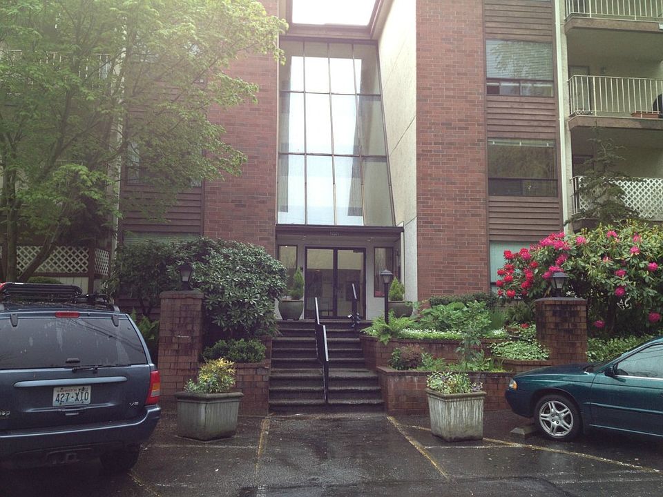 1st image of 10501 8th Ave NE APT 113