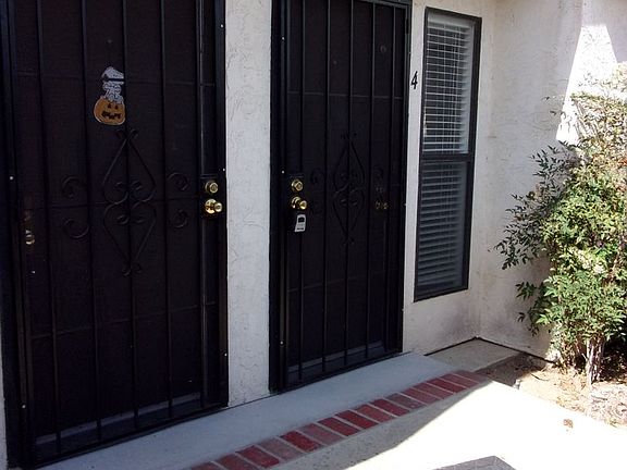 4th image of 4465 Mississippi St #4