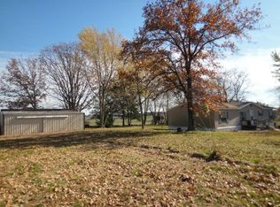 19193 Vollmar Dr, Raymondville, MO 65555