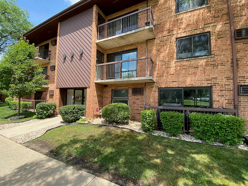 1st image of 8454 W Catalpa Ave Unit 3