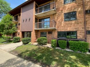 8454 W Catalpa Ave UNIT 3, Chicago, IL 60656