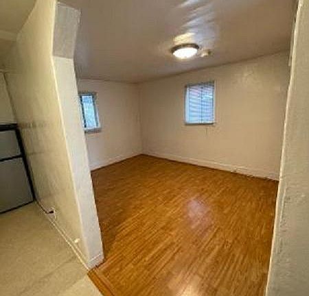 5th image of 1706 Glenoaks Blvd