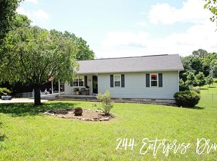 244 Enterprise Dr, Sparta, TN 38583
