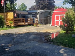 36 Bluebird Cir, Chicopee, MA 01020