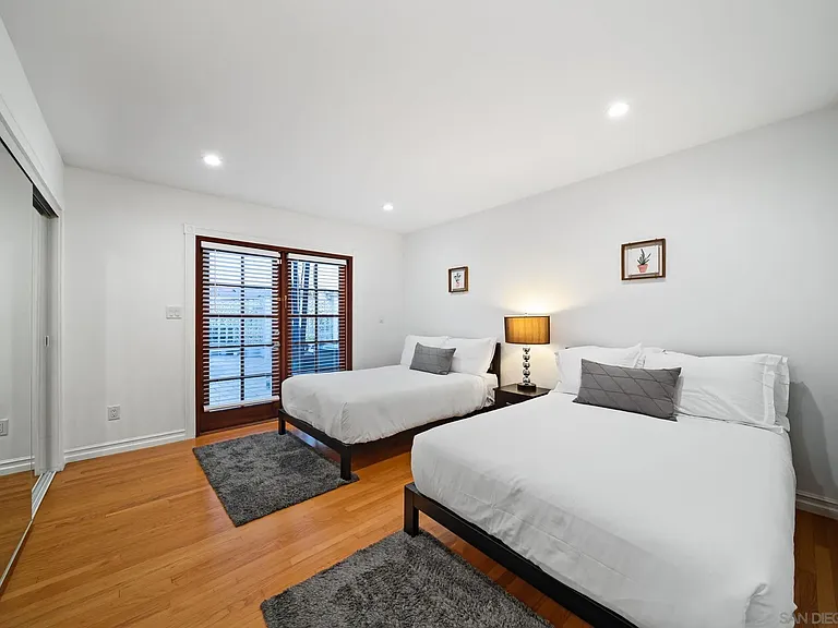 4260 Eastridge Dr — Photo 34