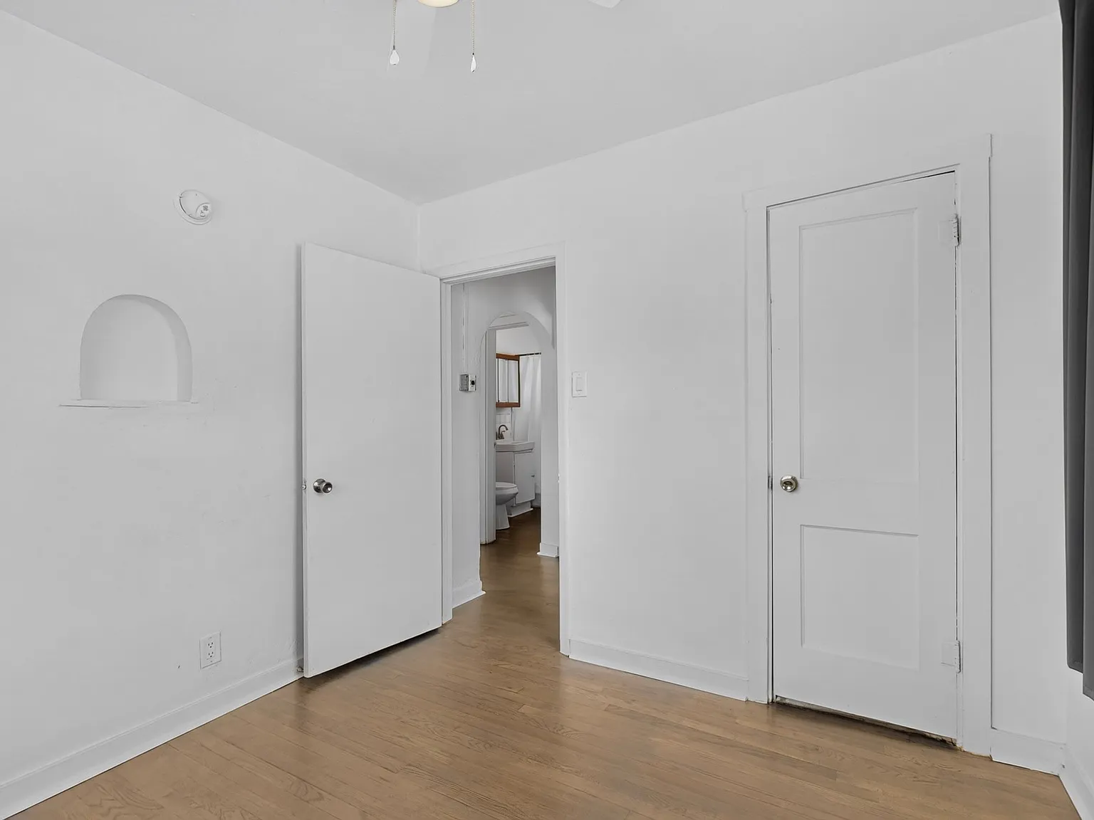 2 bed, 714 sqft, $1,750 — Photo 1
