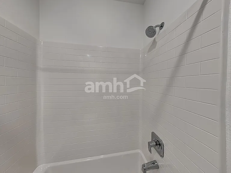 5879 Vaes Dothrak St — Photo 14