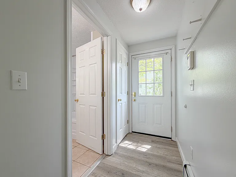 9 Dakota Dr — Photo 4
