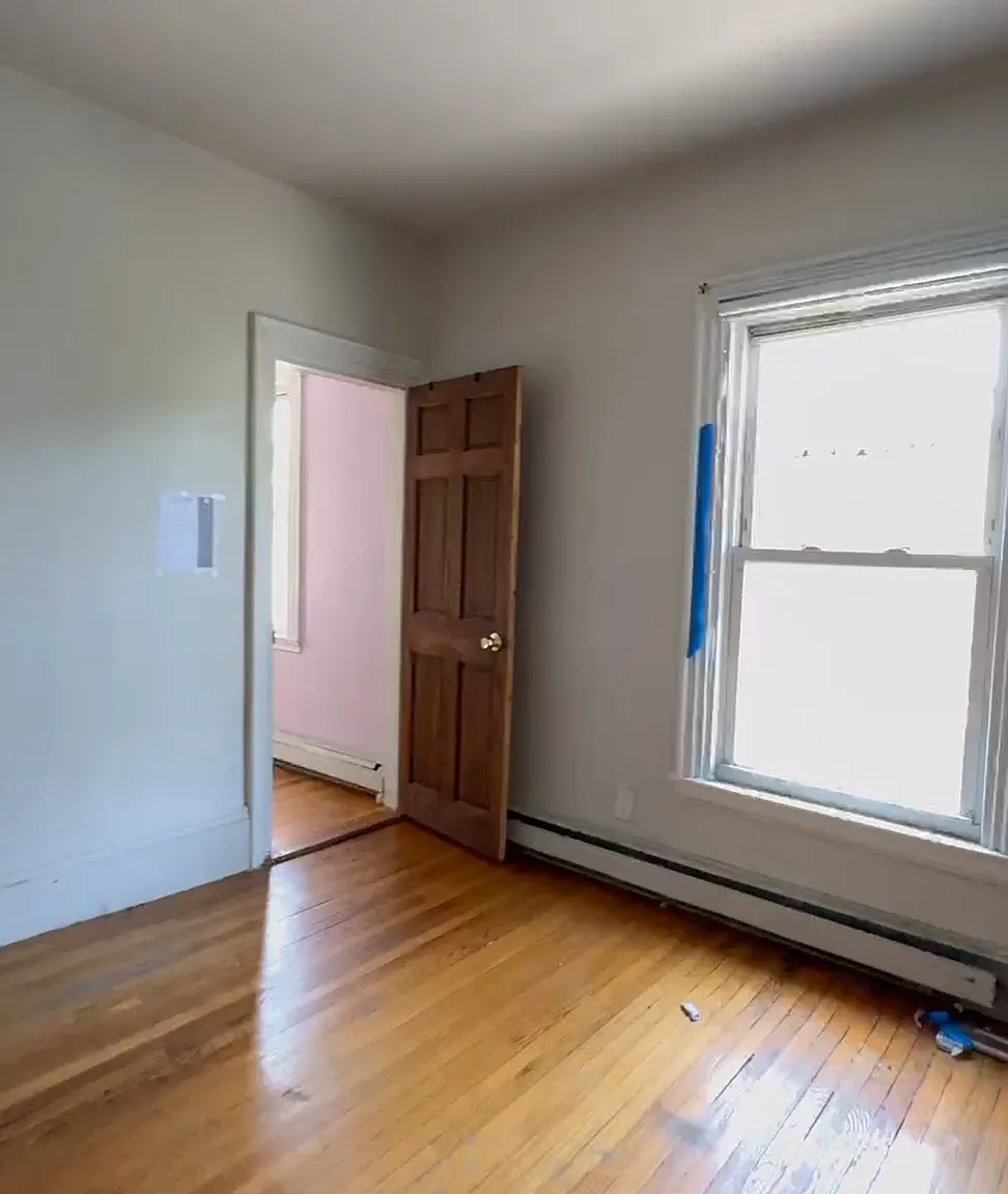 4 bed, 1300 sqft, $3,500 — Photo 3