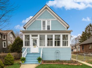 1211 Washington St, Evanston, IL 60202