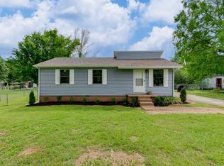 106 Reaves Cove Rd, Columbia, TN 38401