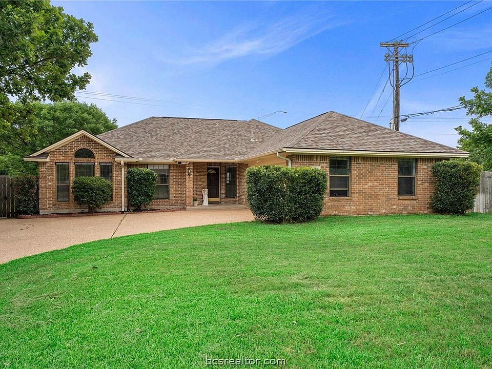 1st image of 600 Coachlight Ct