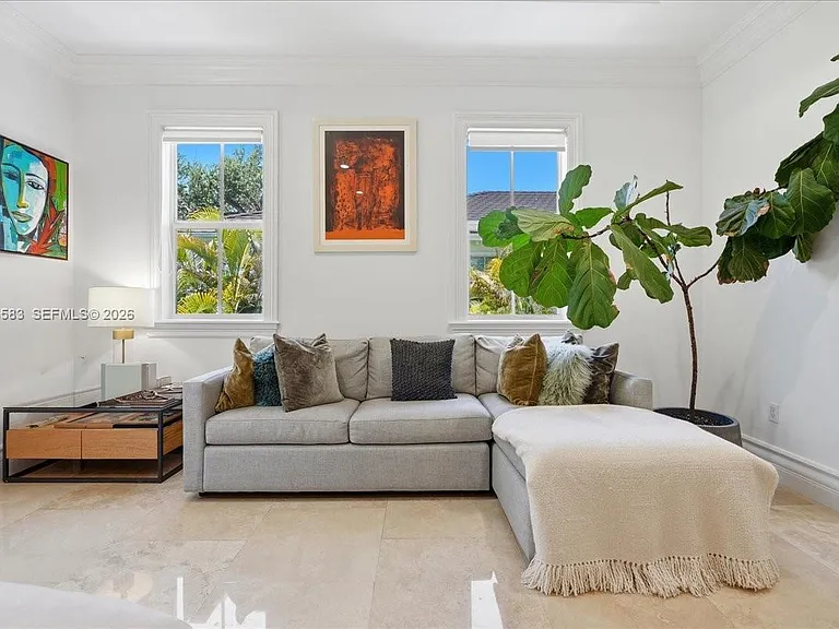 4734 Sunset Dr — Photo 11