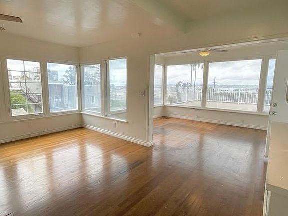4th image of 2137 Brant St #2137