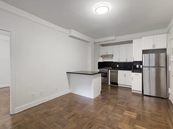 245 West 75th Street image 3 of 13