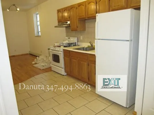 Rented by New York Realty Minimax Inc | media 17