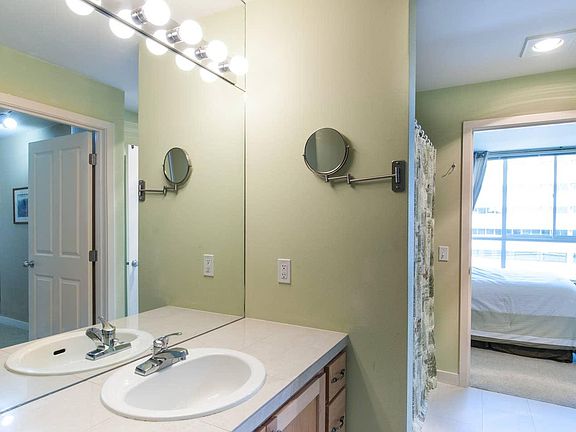 4th image of 300 110th Ave NE APT 614