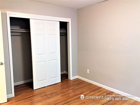 4th image of 10640 SE 16th St
