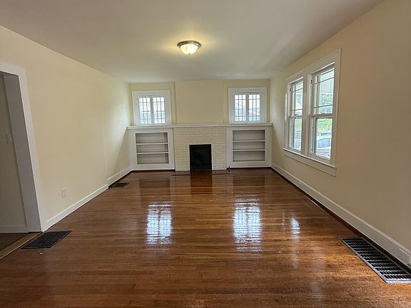 3rd image of 7420 3rd Ave S